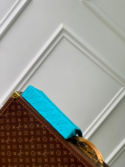 Louis Vuitton Pochette Voyage MM