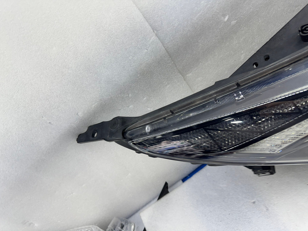 Оригинальная левая фара LED Hyundai Elantra 2021-2022