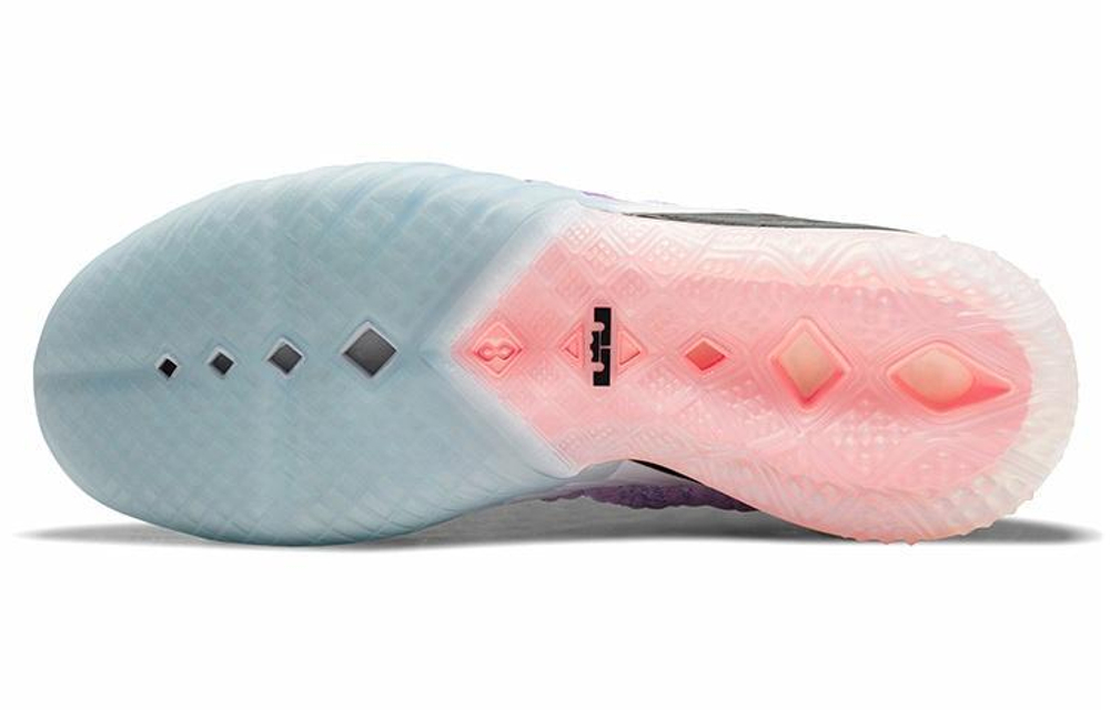 Кроссовки Nike Lebron 18 "Graffiti Print"