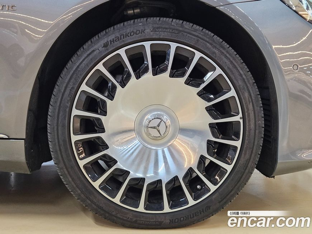 Mercedes-Benz S-Class W222 Maybach S560 (10.2019)