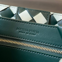 Bottega Veneta Small Andiamo 25 cm
