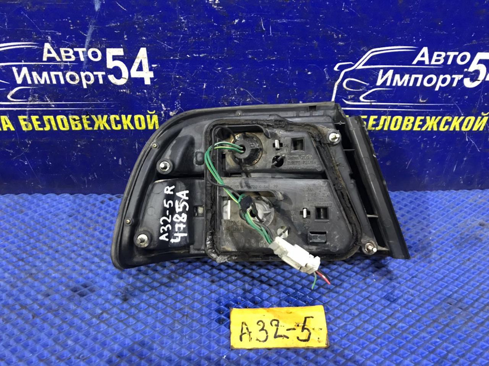 Стоп правый NISSAN CEFIRO 1997