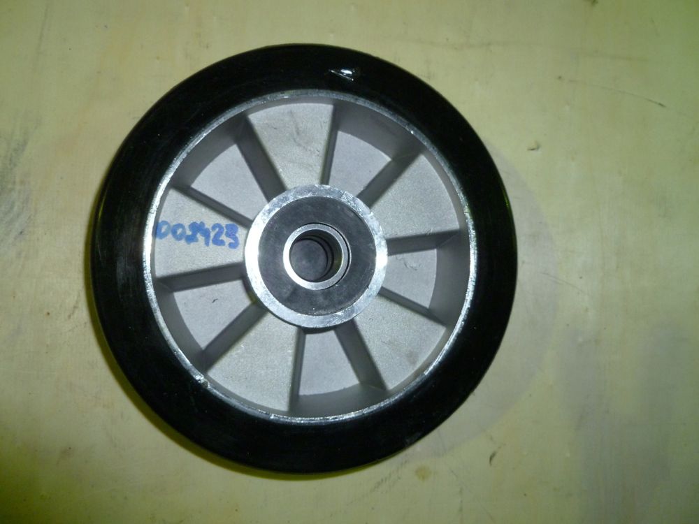 Колесо заднее RH450H (D=20х180х50) /Rear wheel