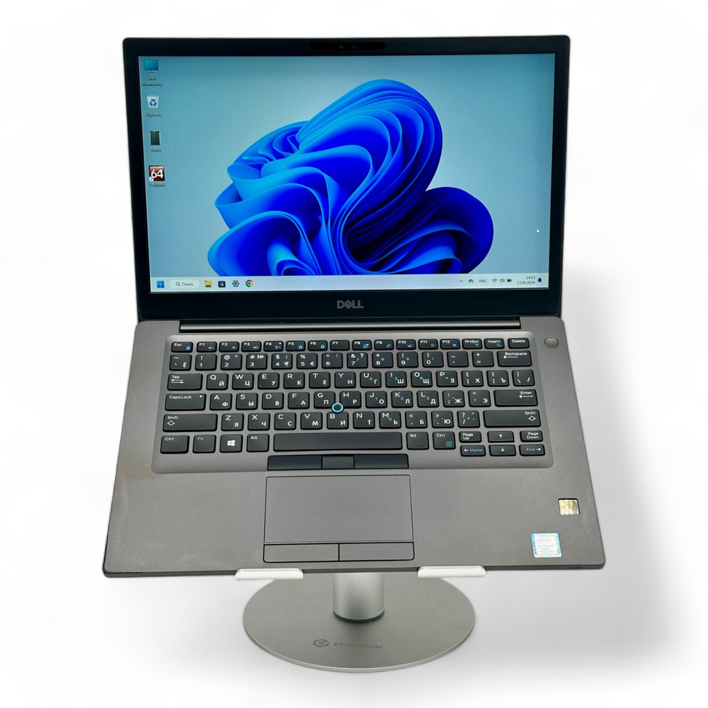 Latitude 7490