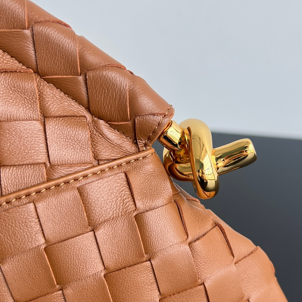 Bottega Veneta Small Solstice 30 cm