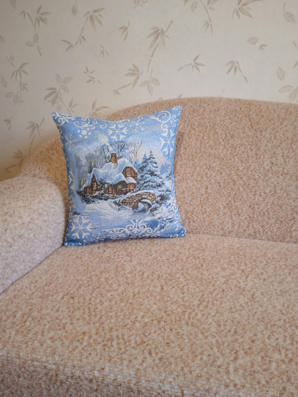 Декоративный гобеленовый чехол для интерьерной подушки Сочельник 38*38