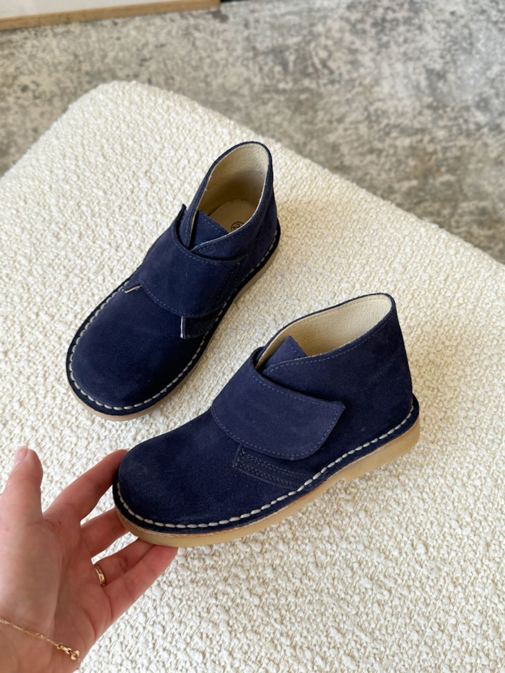 Новые замшевые ботинки Barritos, 29