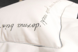 Пододеяльник 135х200 Christian Fischbacher Luxury Nights Sweet Dreams 557 серебро Швейцария цвет вышивки