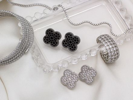 Серьги-гвоздики "Клевер" 19мм, со стразами