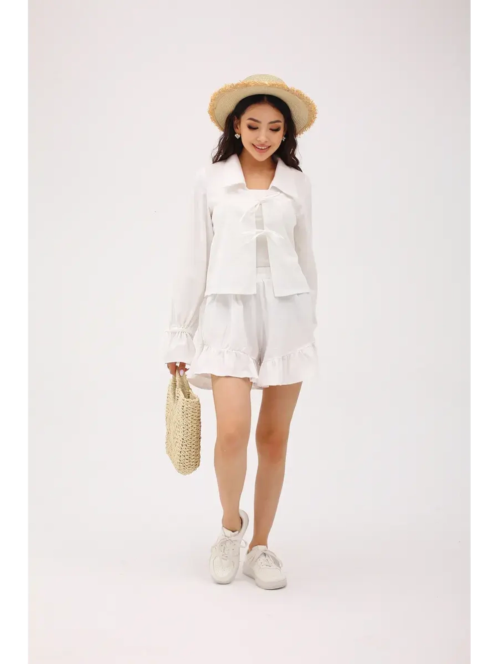 Костюм летний двойка с шортами и рубашкой