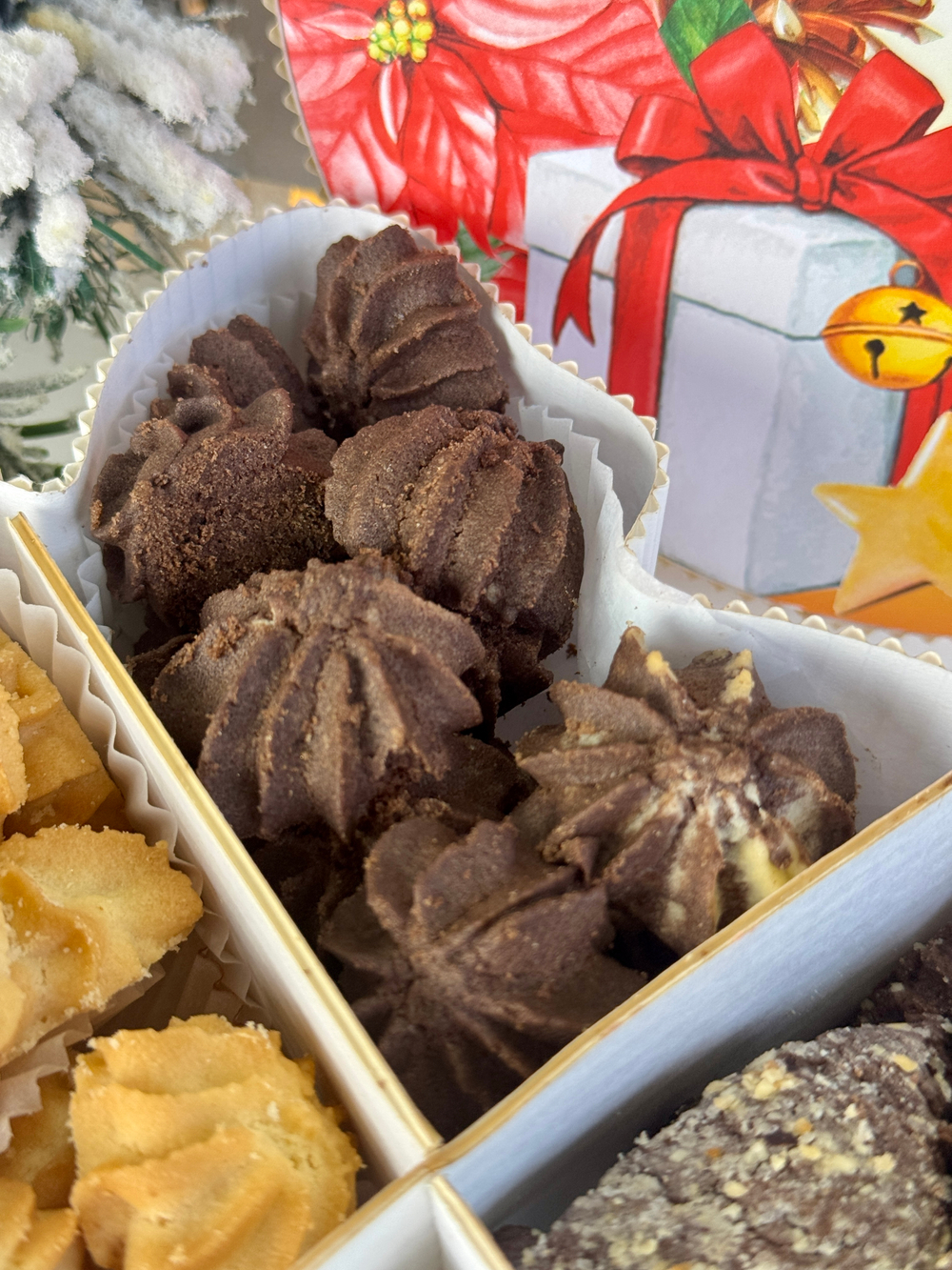 Подарочный набор "Новогодняя игрушка" с печеньем 200 грамм - Новый год