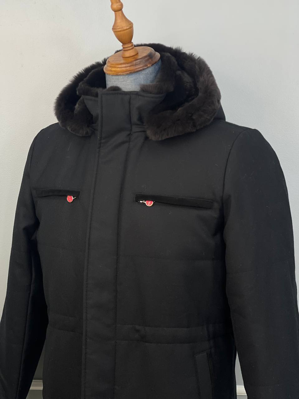 Кашемировая куртка Kiton внутри с мехом