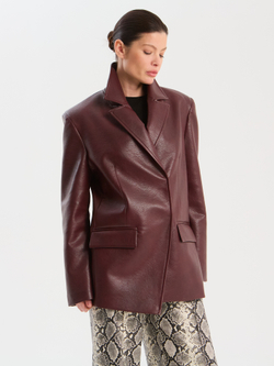 Полупальто из экокожи