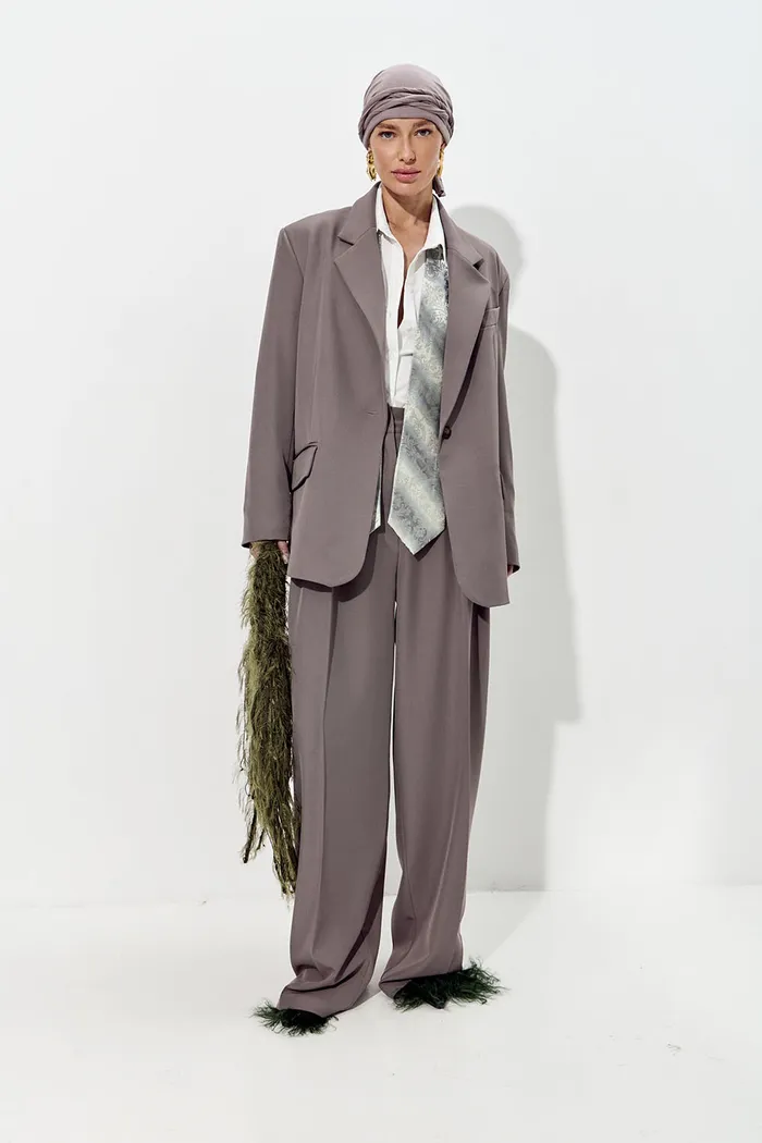 Пиджак свободный костюмный цвета тауп