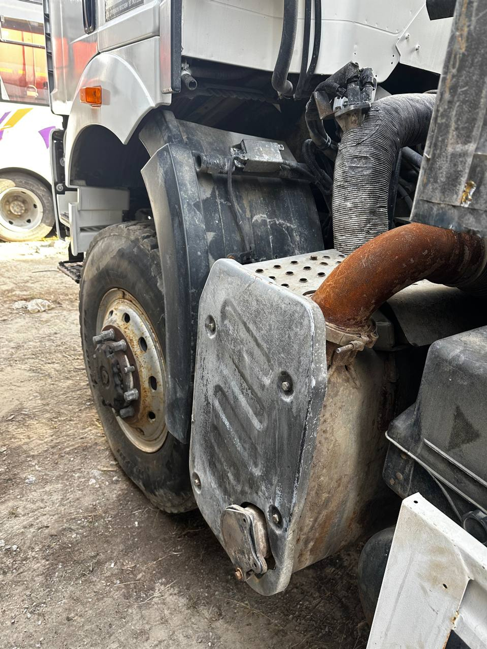 FAW J6 6x6 Самосвал CA3250P66K24L1TE5 (Дизельный, 11,1 л, 420 л.с., МТ)