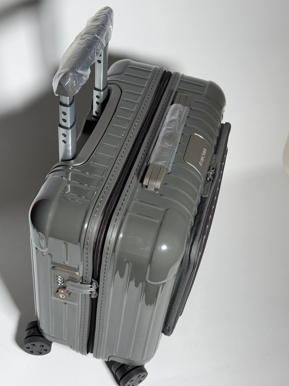 Чемодан Rimowa