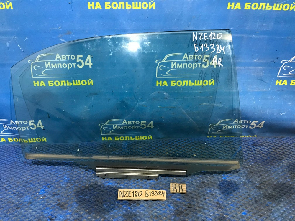 Стекло двери задней правой TOYOTA COROLLA 2000-2006