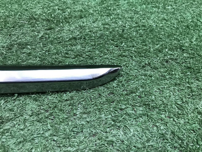 Молдинг переднего бампера левый Lada Vesta (22-нв)