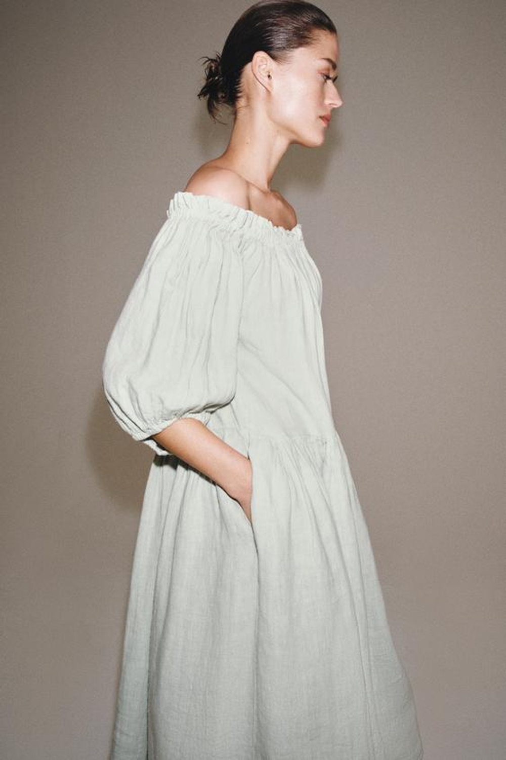 ZARA ПЛАТЬЕ МИДИ ИЗ 100% ЛЬНА — ZW COLLECTION, ЦВЕТ МОРСКОЙ ВОЛНЫ