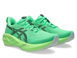 Кроссовки для бега мужские Asics Novablast 5 Ekiden M Зелёные