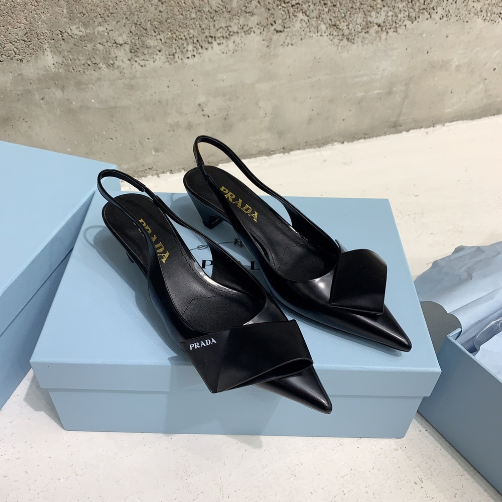 Prada Pumps