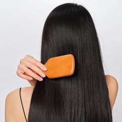 LADOR BRUSH Массажная расческа для волос с деревянной ручкой