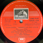 Jnan Prakash Ghosh, V. G. Jog, Sanjoy Mukherjee ‎– Jugalbandi (Harmonium And Violin) Индия 1985г.