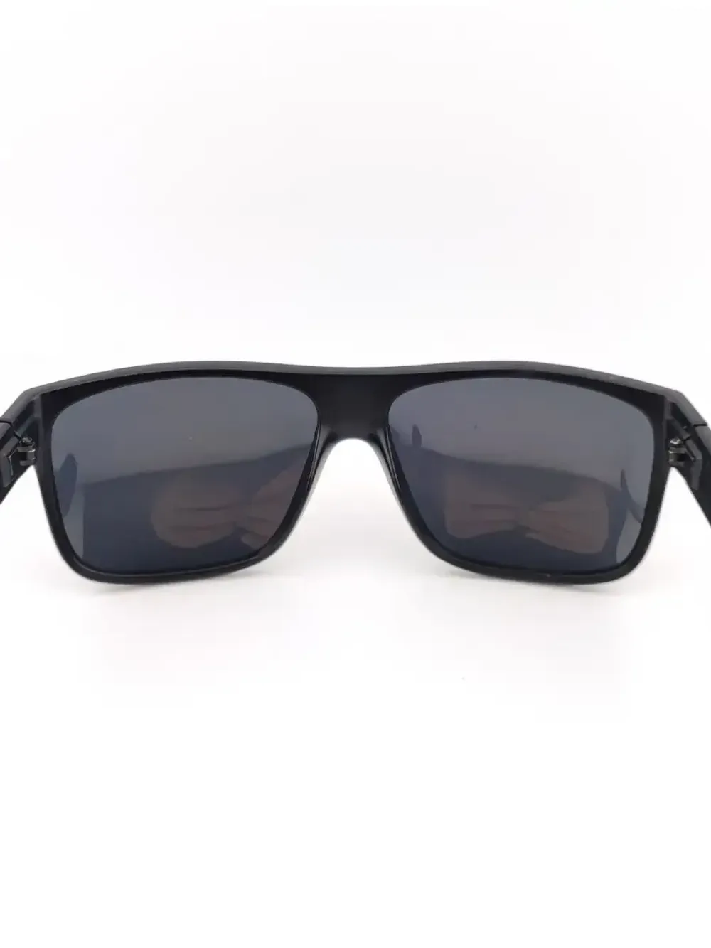 Солнцезащитные очки с поляризацией