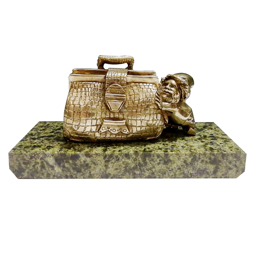 Гном с портфелем. Авторская скульптура. h=7.5 см. Бронза, литье, натуральный камень. XX век.