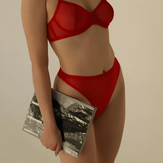 Набор Isetta красный (сетка Латвия)