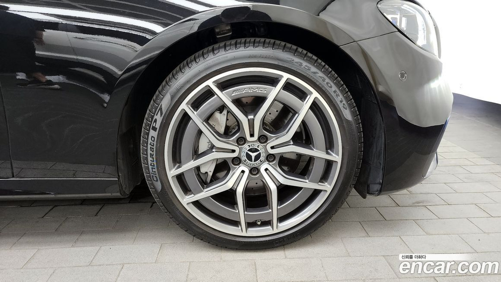 Mercedes-Benz E-Class W213 E220d 4MATIC AMG Line (07.2021)