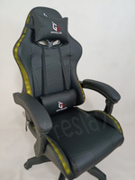 Геймерское кресло с RGB подсветкой. Черное