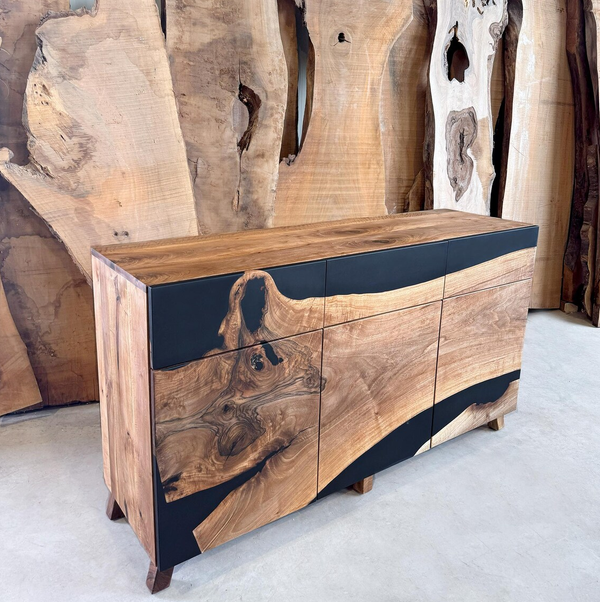 Индивидуальный буфет из ореха с бирюзовой смолой