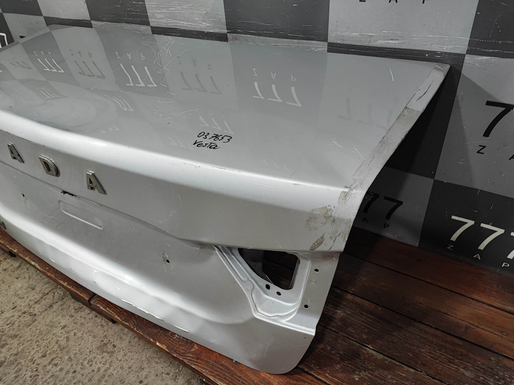 Крышка багажника Lada Vesta 15-22 Б/У Оригинал 8450039387