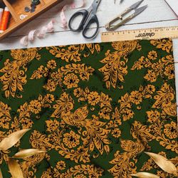 Ткань флис золотистая роспись с цветами