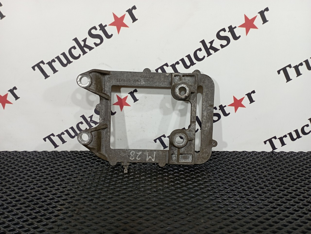 Кронштейн блока управления ДВС