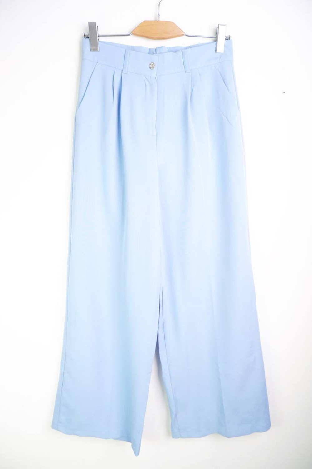 Брюки широкого кроя, визуально на 48 размер, новые