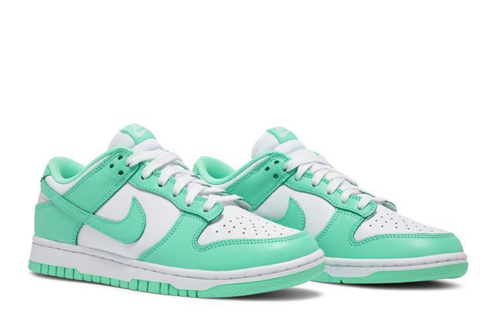 Кроссовки Nike Dunk Low Green Glow (Женская размерная сетка)