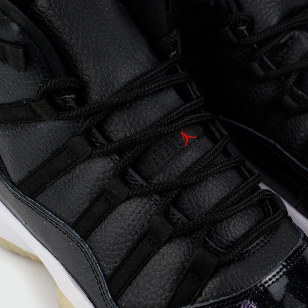 кроссовки Air Jordan 11 Black / White 72-10