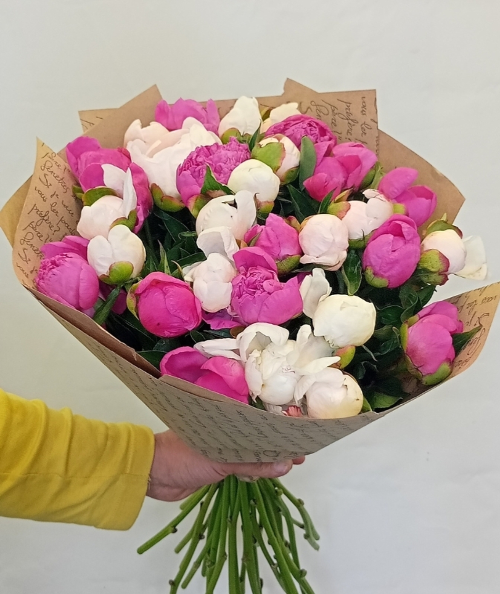 Букет пионов Микс