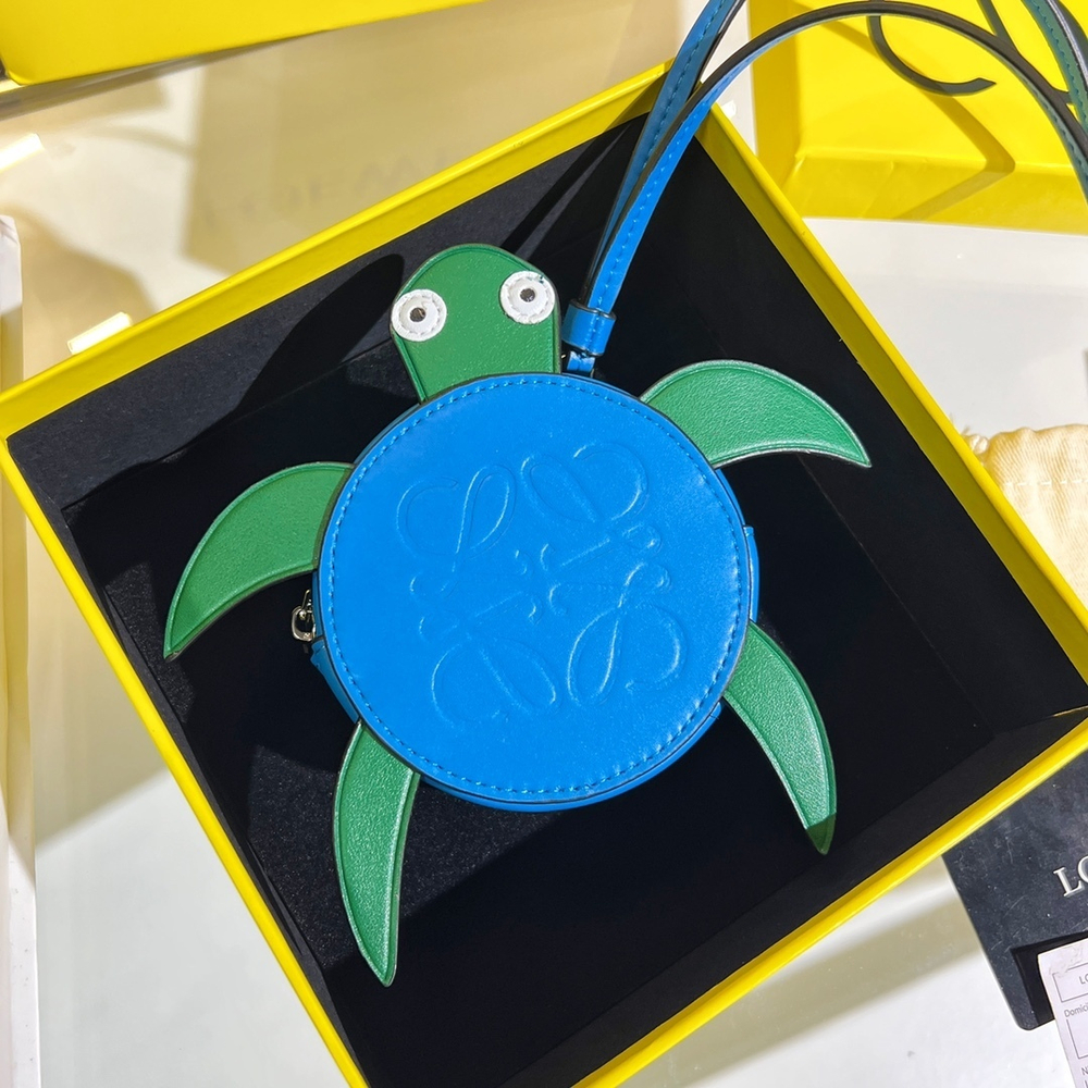 Loewe Turtle Cookie Pouch