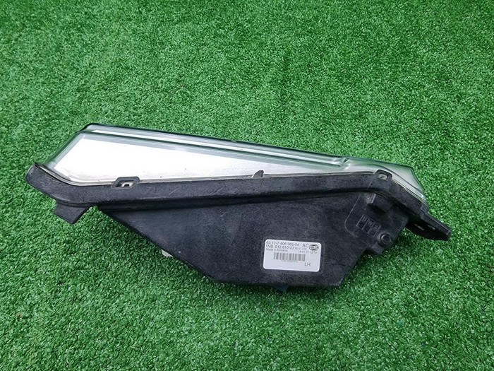 ПТФ левая BMW X5 G05, X7 G07 (2018-2023)