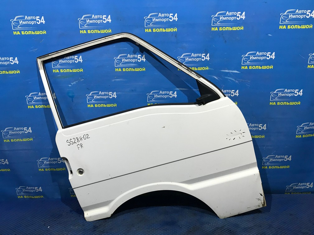 Дверь передняя правая MAZDA BONGO 1998