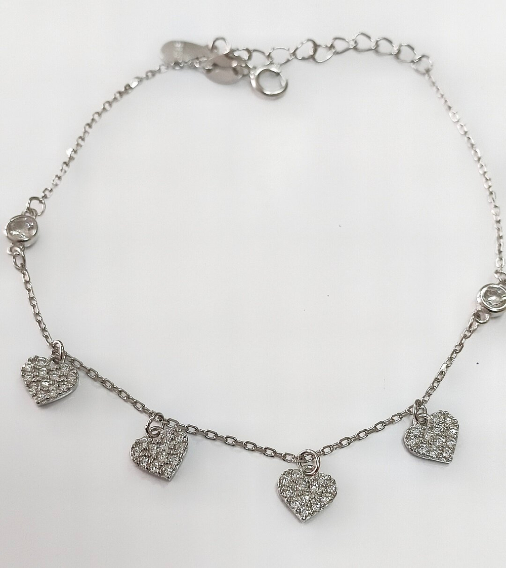 Ювелирный браслет из серебра с фианитами