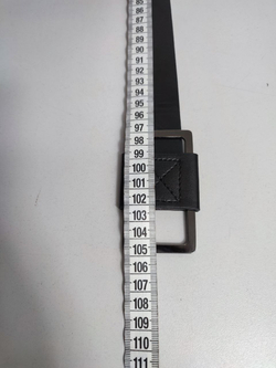 Ремень черный со стильной пряжкой, новый