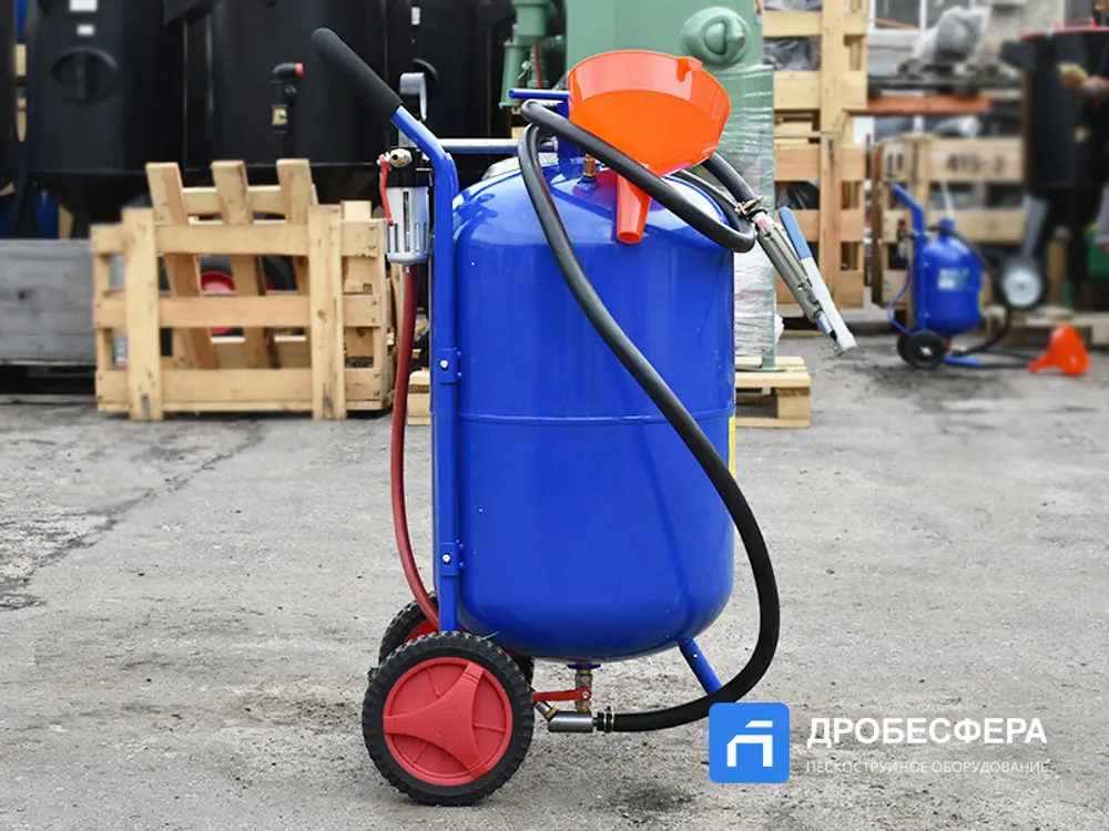 Пескоструйный аппарат AE&T 76л T06520