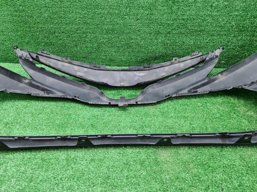 Бампер передний Toyota Camry 8 XV70 (2017-2021)