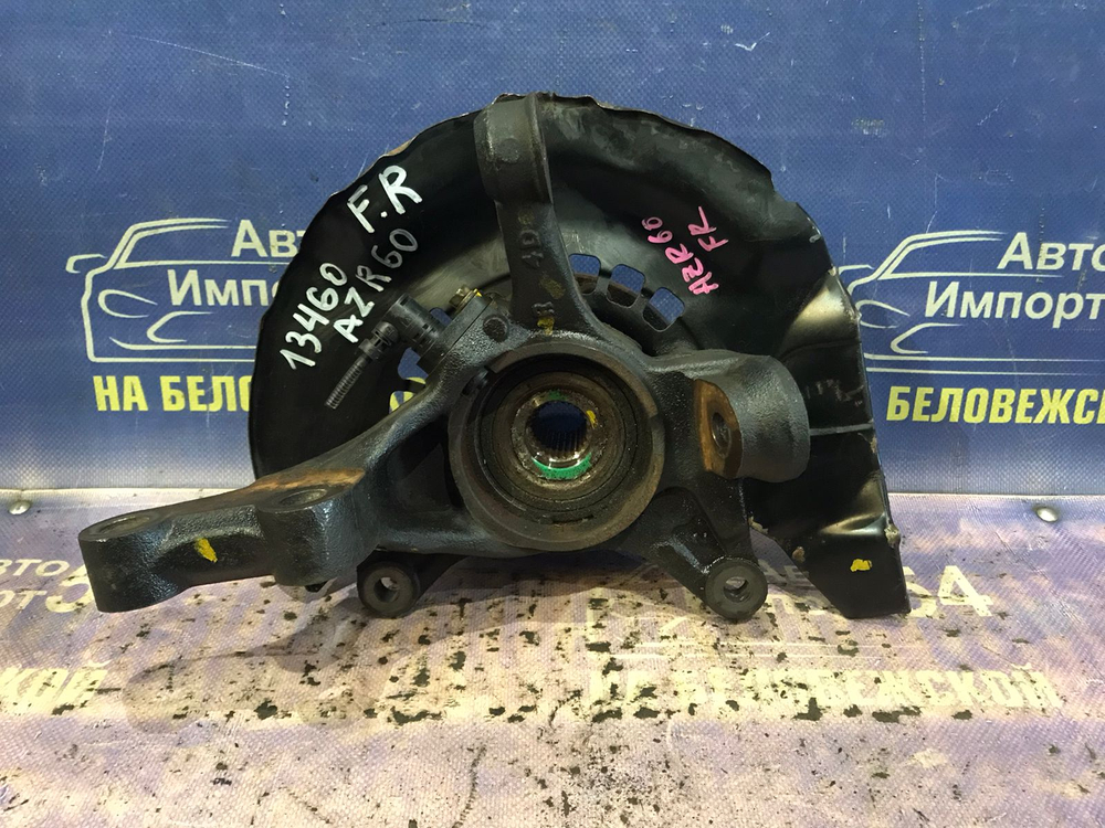 Ступица передняя правая TOYOTA NOAH 2001-2007