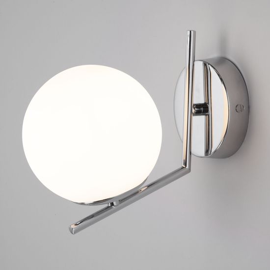 70152/1 / настенный светильник / хром