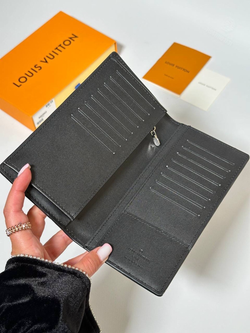 Бумажник Louis Vuitton Zippy